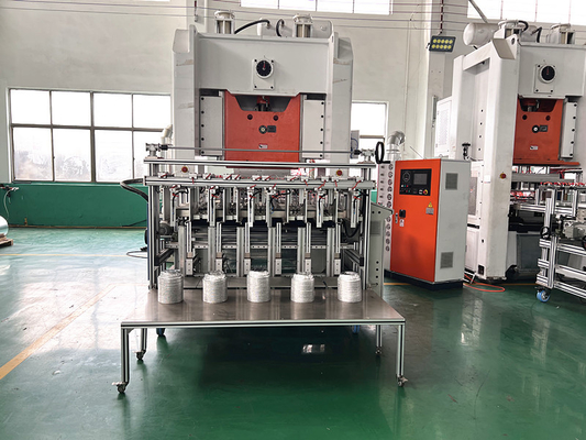 Μηχανή Παραγωγής Κουτιών Αλουμινίου Foil Simense Motor 800KN για Κουτιά Γεύματος