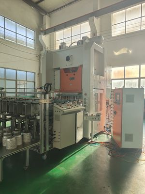 Αγορά LK-T80 Aluminum Foil Container Making Machine with 35-70 Strokes Per Minute for Square Tray Production and 80ton Press Capacity online manufacture