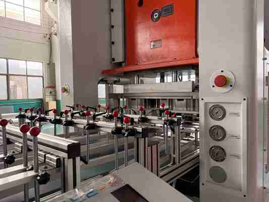 Αγορά Μηχανή περιέκτη χαρτιού αλουμινίου LK-T80 50 χτυπήματα/min Μέση ταχύτητα παραγωγής online manufacture