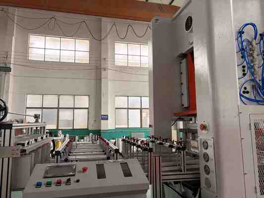 Αγορά LK-T80 Μηχανή Παρασκευής Δοχείων Αλουμινίου Πολλαπλών Διαμερισμάτων μιας χρήσης online manufacture