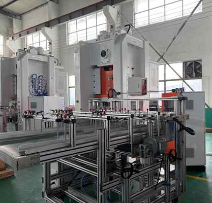 Αγορά LK-T80 Δοχείο αλουμινίου μιας χρήσης για συσκευασία τροφίμων σε πακέτο με 3 θήκες, μηχανή παραγωγής ταψιών αλουμινίου online manufacture