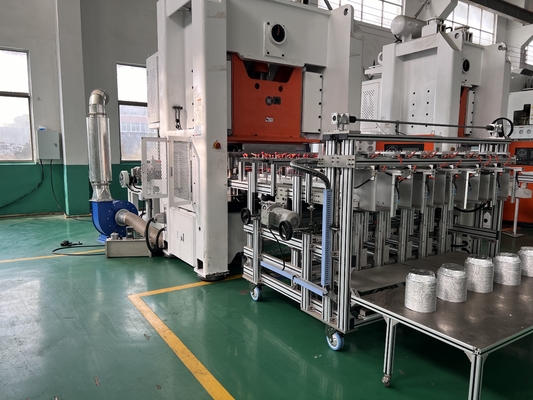 Μηχανή εμπορευματοκιβωτίων φύλλων αλουμινίου αργιλίου υψηλής ικανότητας 80Ton για το φλυτζάνι συσκευασίας τροφίμων